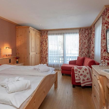 Hotel Alpina Klosters Bagian luar foto