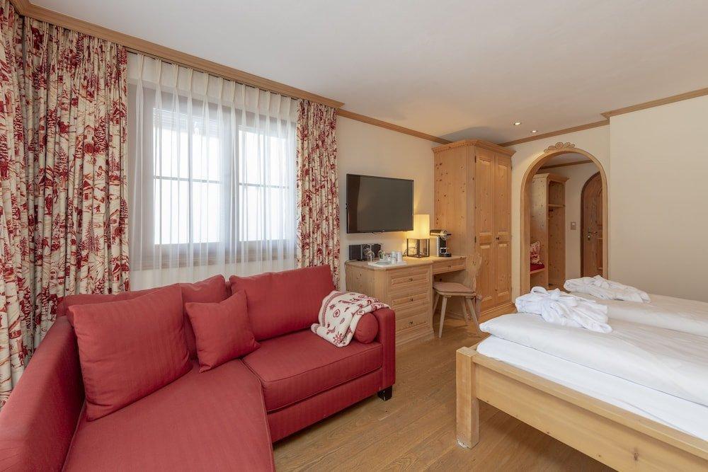Hotel Alpina Klosters Bagian luar foto